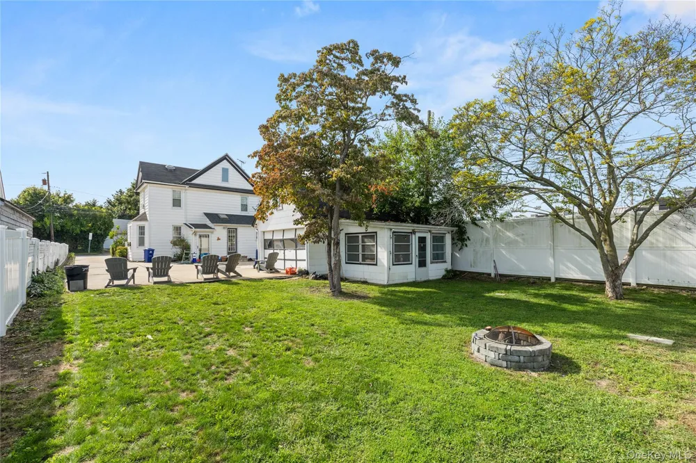 1967 Oakland Avenue Wantagh, NY 11793