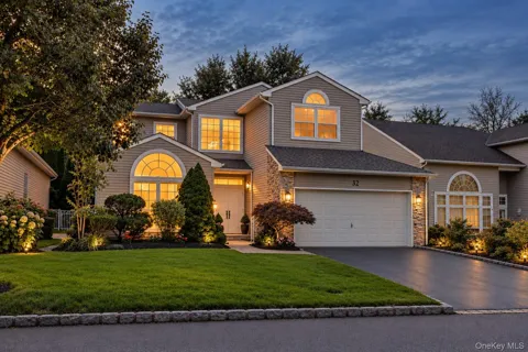 32 Hamlet Drive