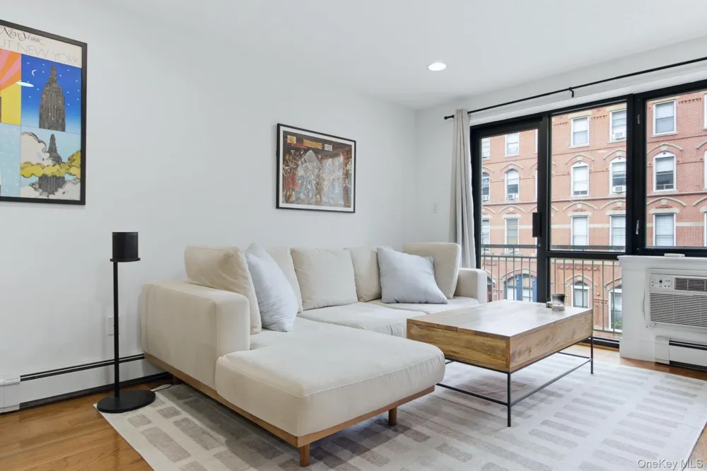 18 W 129th Street #3A New York (Manhattan), NY 10027