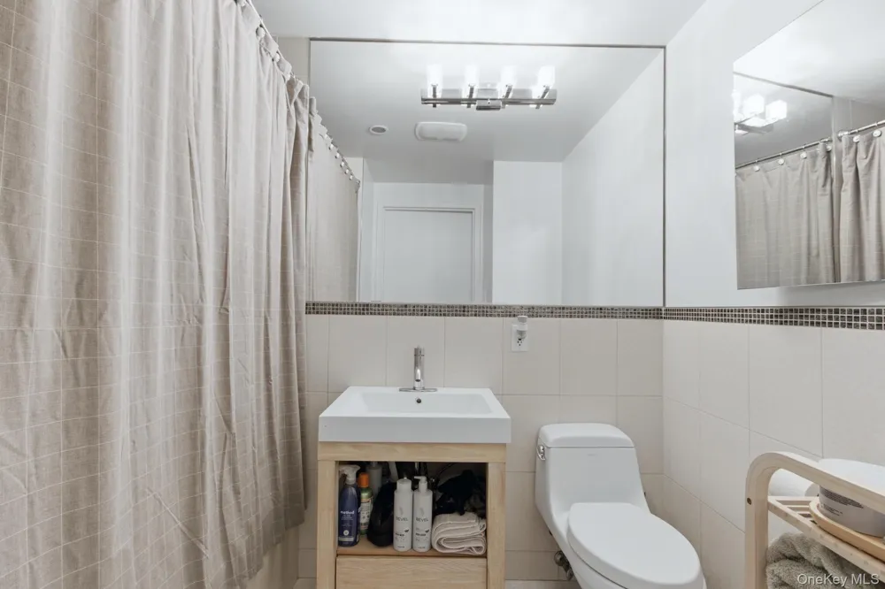 18 W 129th Street #3A New York (Manhattan), NY 10027