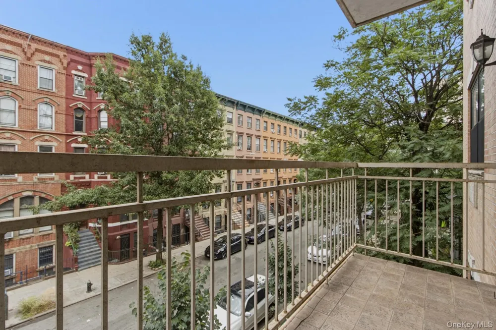 18 W 129th Street #3A New York (Manhattan), NY 10027