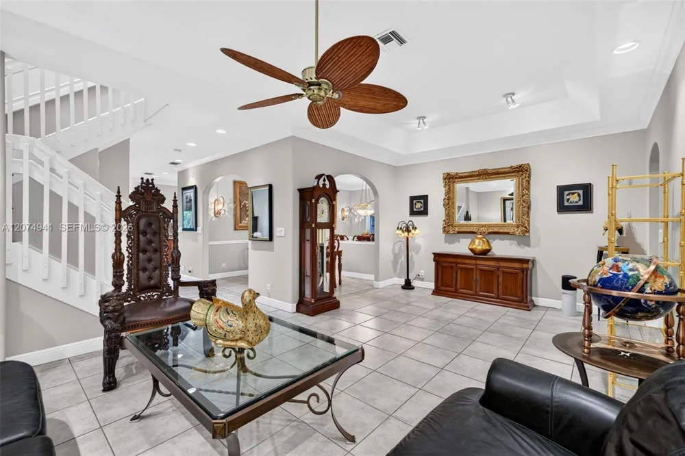 362 NE 7th Ave Fort Lauderdale, FL 33301