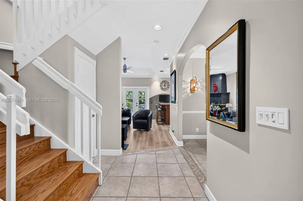 362 NE 7th Ave Fort Lauderdale, FL 33301