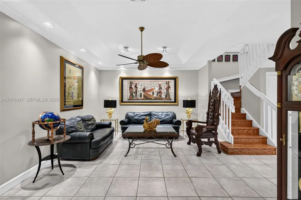 362 NE 7th Ave Fort Lauderdale, FL 33301