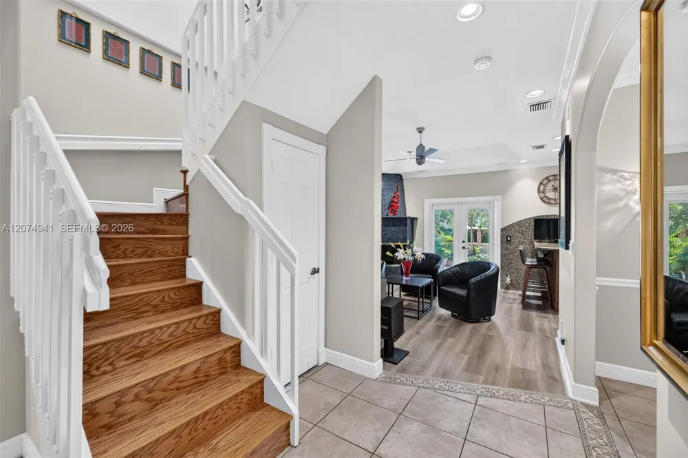 362 NE 7th Ave Fort Lauderdale, FL 33301