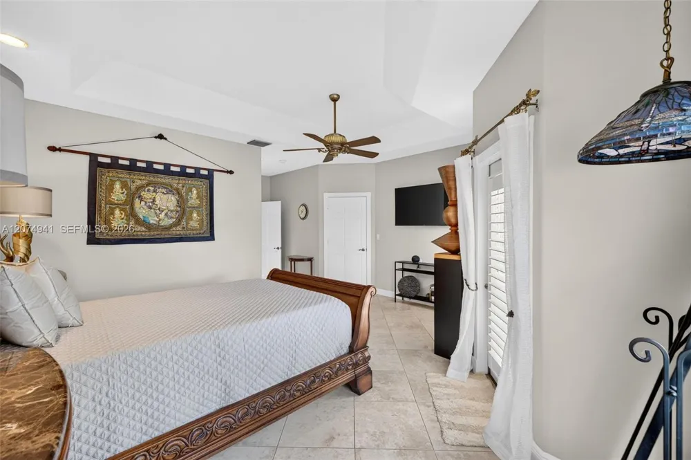 362 NE 7th Ave Fort Lauderdale, FL 33301