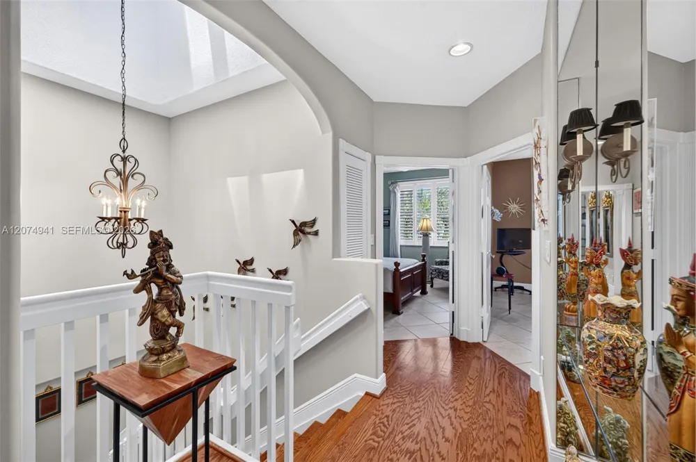 362 NE 7th Ave Fort Lauderdale, FL 33301
