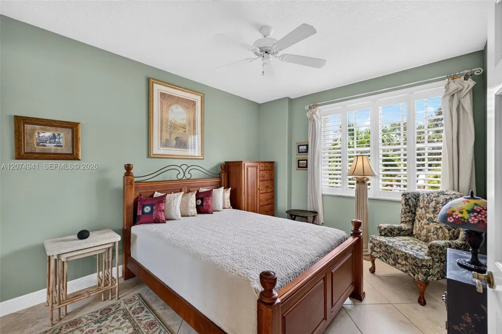 362 NE 7th Ave Fort Lauderdale, FL 33301