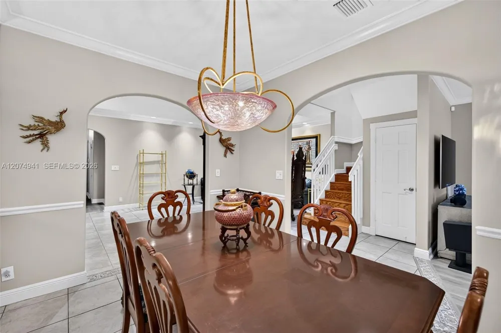 362 NE 7th Ave Fort Lauderdale, FL 33301