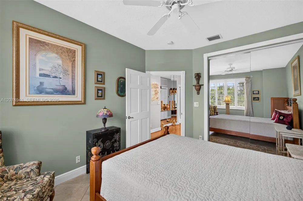 362 NE 7th Ave Fort Lauderdale, FL 33301