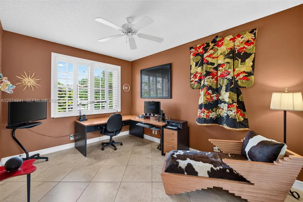 362 NE 7th Ave Fort Lauderdale, FL 33301