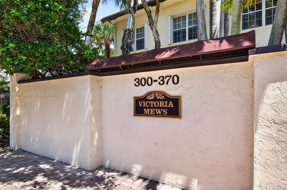 362 NE 7th Ave Fort Lauderdale, FL 33301