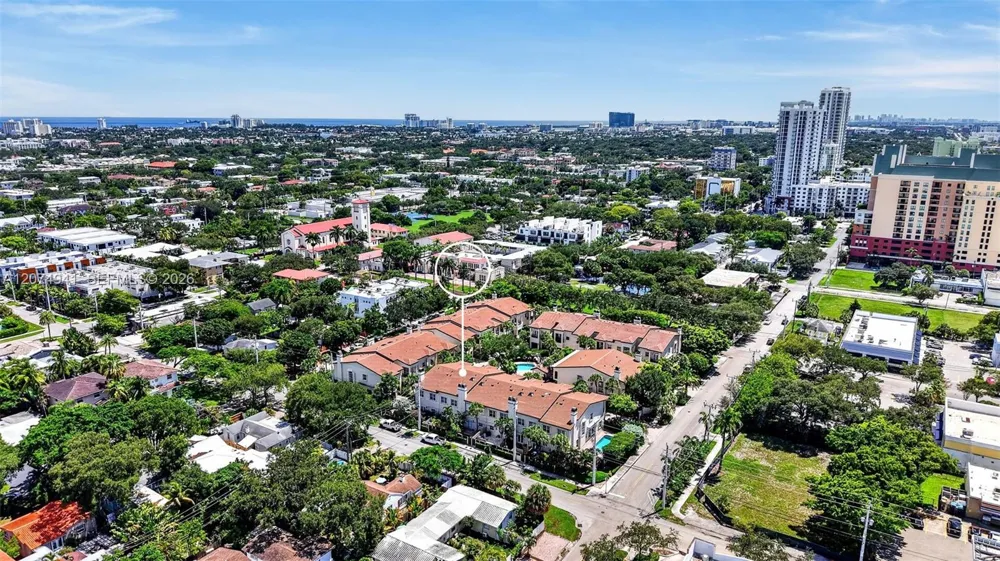 362 NE 7th Ave Fort Lauderdale, FL 33301