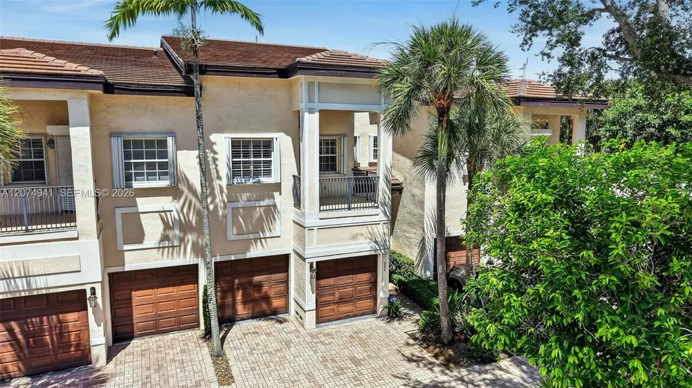 362 NE 7th Ave Fort Lauderdale, FL 33301