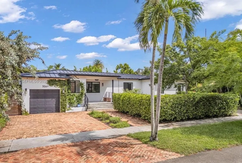 3261 SW 16th Ln Miami, FL 33145