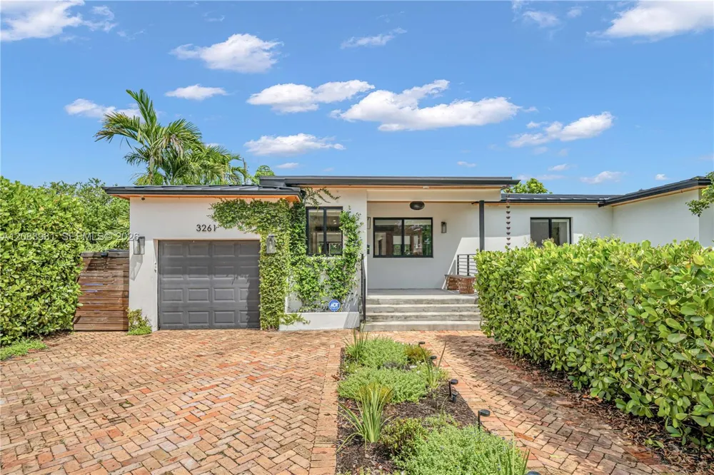3261 SW 16th Ln Miami, FL 33145