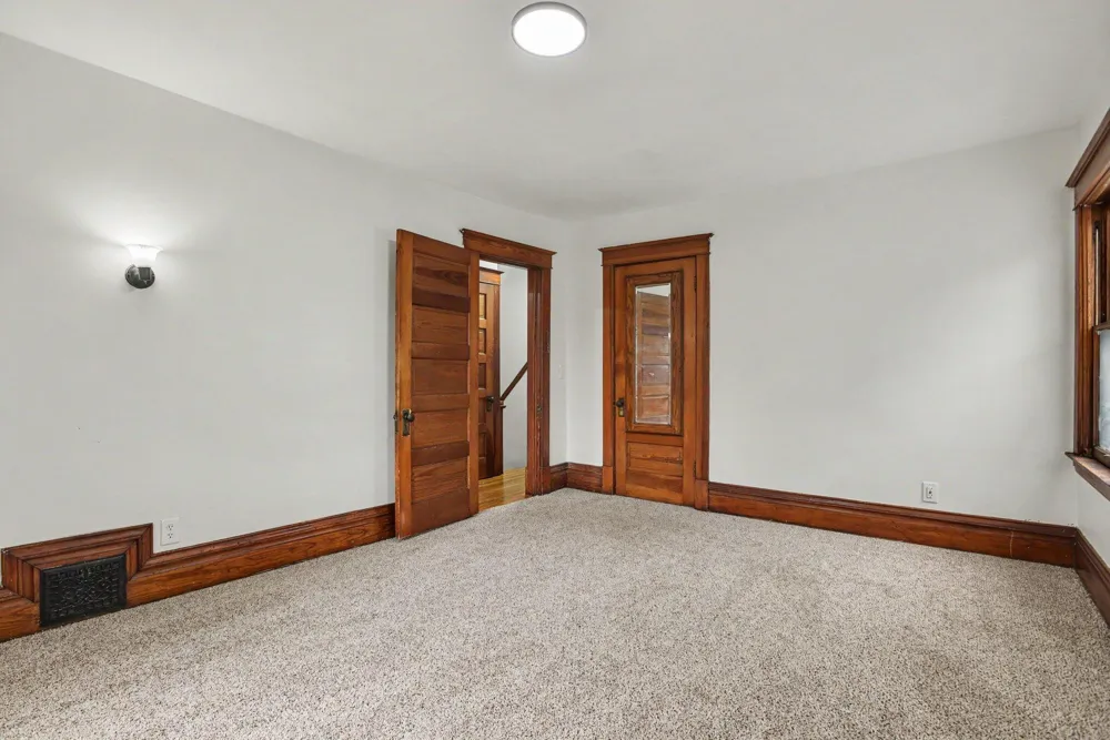 306 W Dutton Street Kalamazoo, MI 49007
