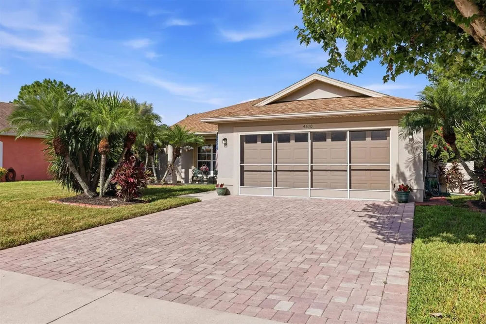 4610 72ND COURT E Bradenton, FL 34203