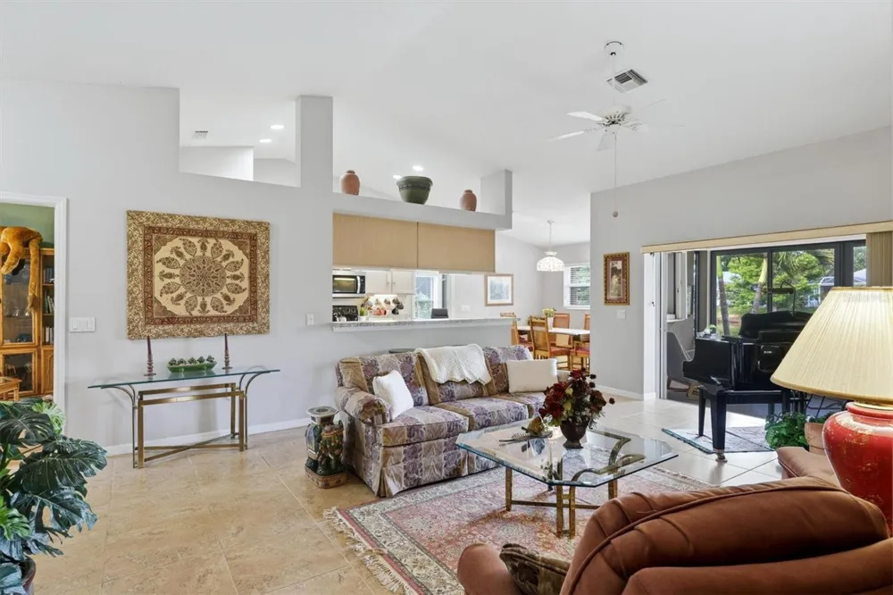 4610 72ND COURT E Bradenton, FL 34203