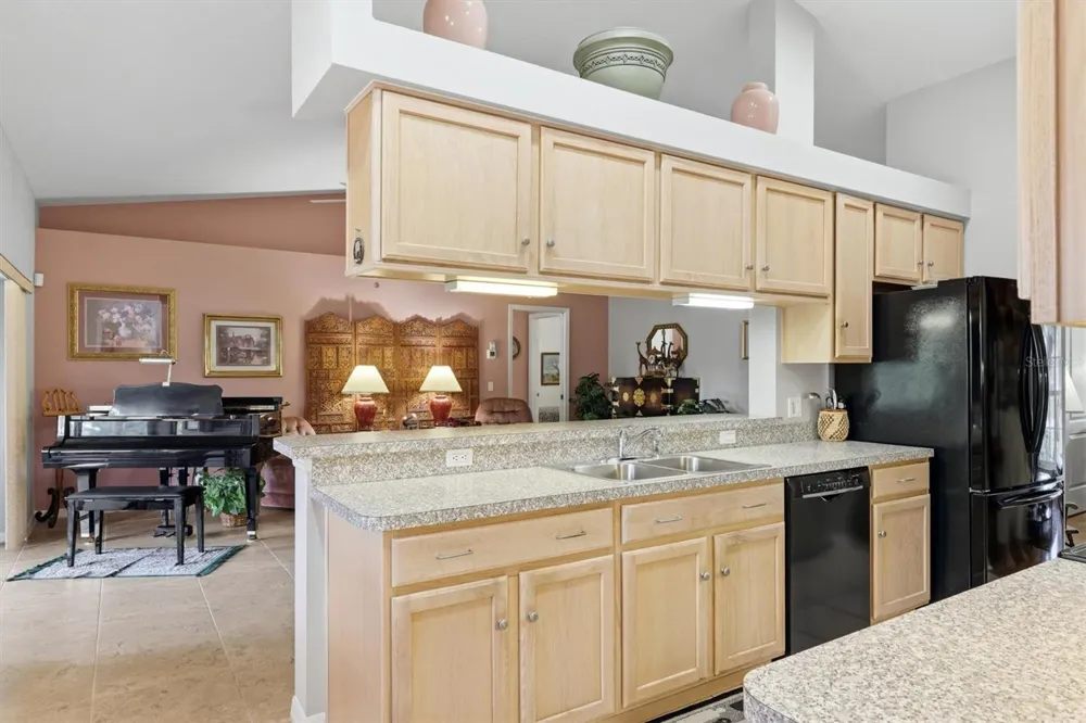 4610 72ND COURT E Bradenton, FL 34203