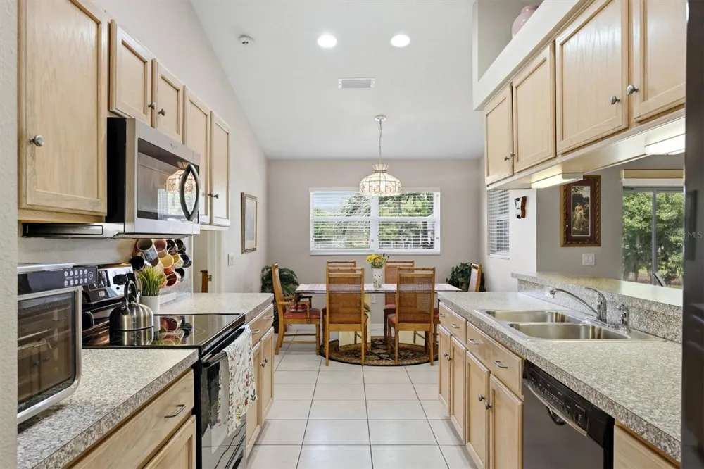 4610 72ND COURT E Bradenton, FL 34203