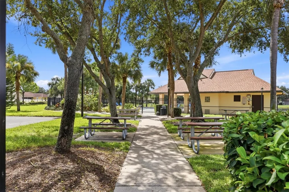 4610 72ND COURT E Bradenton, FL 34203