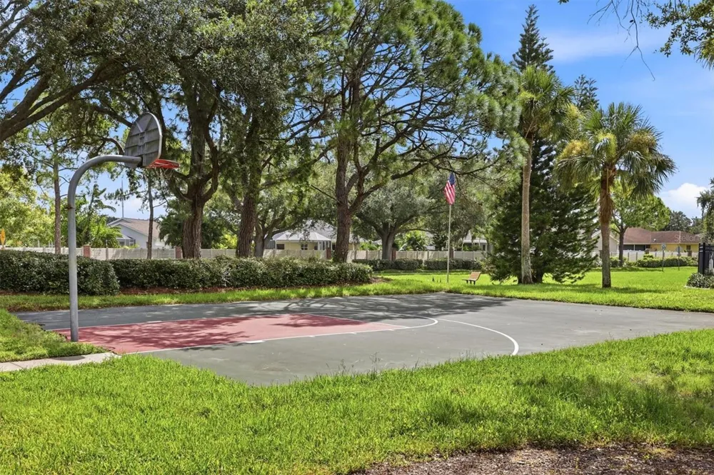 4610 72ND COURT E Bradenton, FL 34203