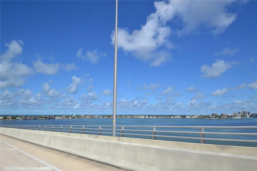 2944 W BAY DRIVE #105 Belleair Bluffs, FL 33770