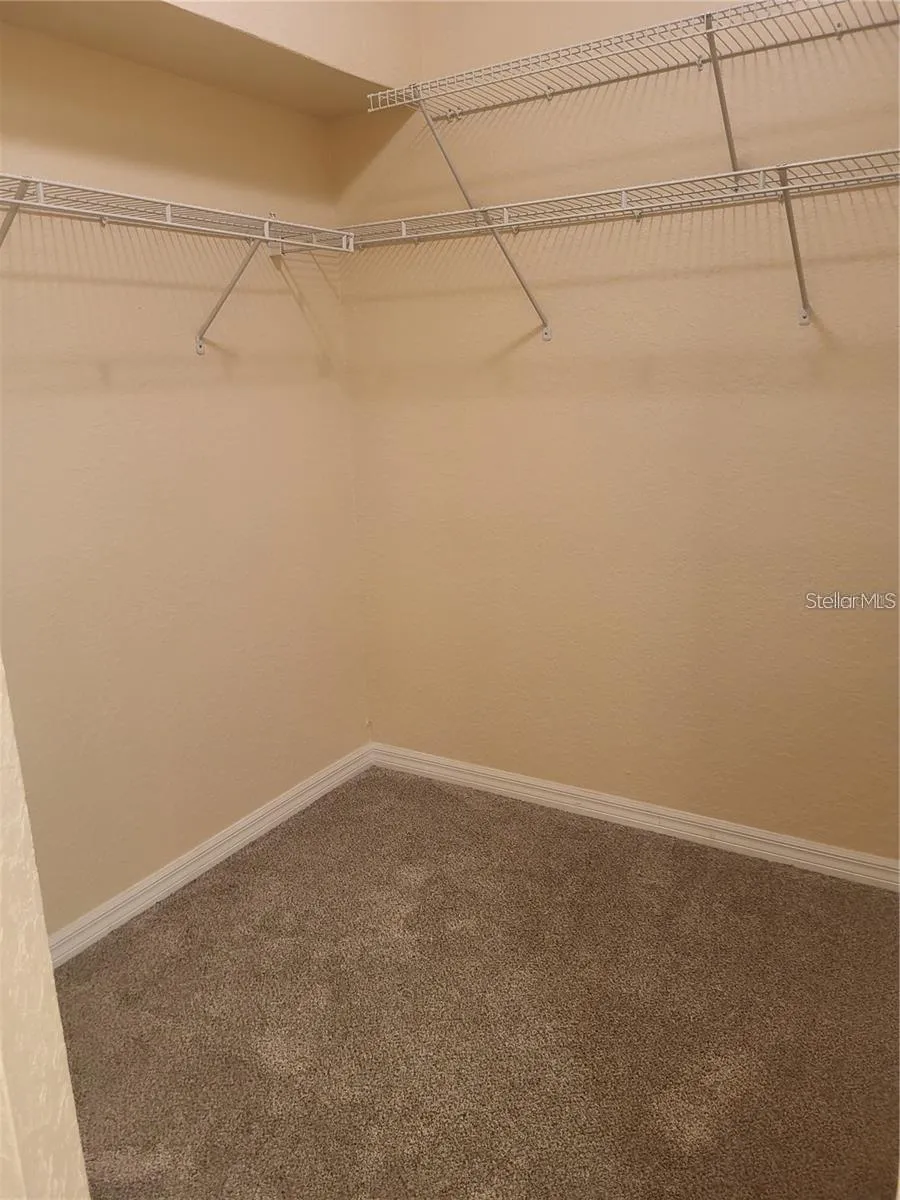 6405 BAY CEDAR LANE #26 Bradenton, FL 34203