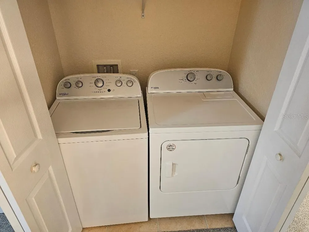 6405 BAY CEDAR LANE #26 Bradenton, FL 34203