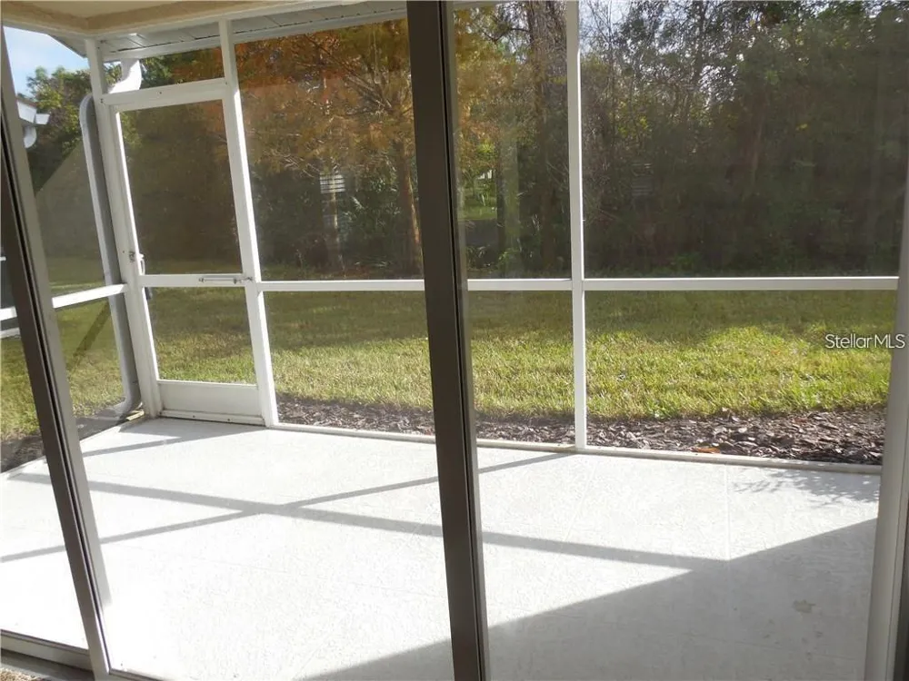6405 BAY CEDAR LANE #26 Bradenton, FL 34203