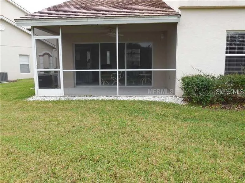6405 BAY CEDAR LANE #26 Bradenton, FL 34203