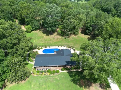 408 Mac Johnson Road NW