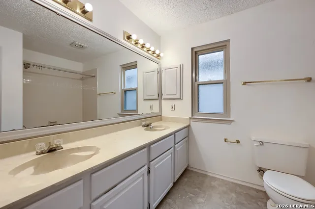 2533 Montebello San Antonio, TX 78259