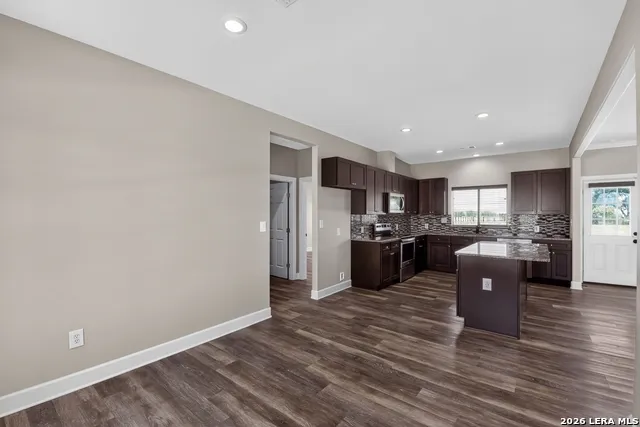 659 Thormeyer Rd Seguin, TX 78155