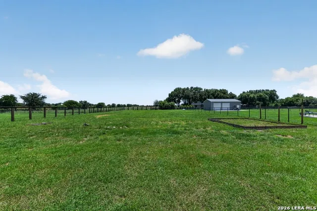 659 Thormeyer Rd Seguin, TX 78155