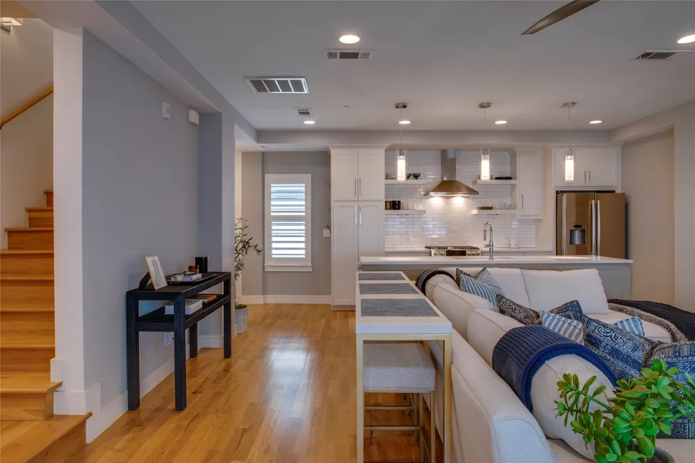2127 Clark Street #103 Dallas, TX 75204