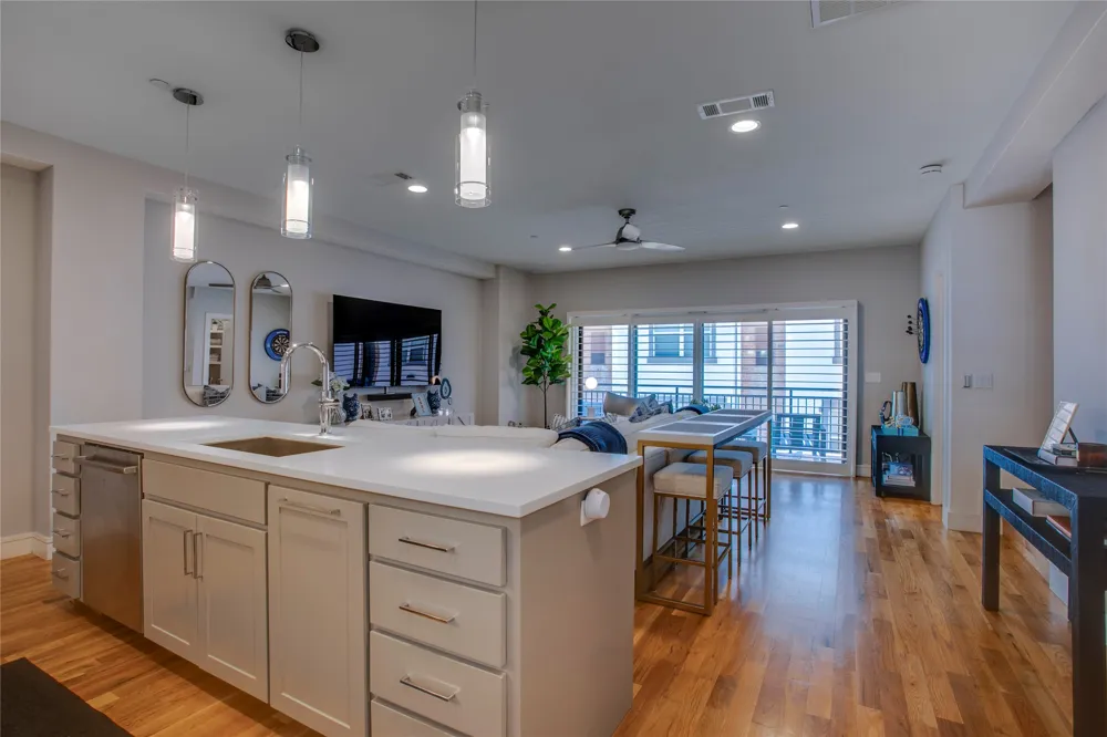 2127 Clark Street #103 Dallas, TX 75204