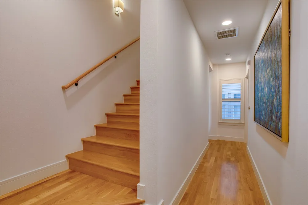 2127 Clark Street #103 Dallas, TX 75204