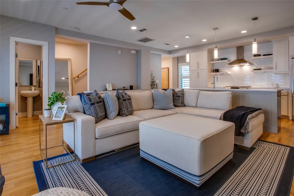 2127 Clark Street #103 Dallas, TX 75204