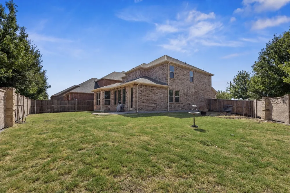 2501 Durango Drive Carrollton, TX 75010