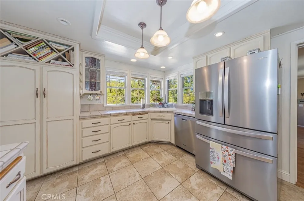 50622 Critter Creek Lane Oakhurst, CA 93644
