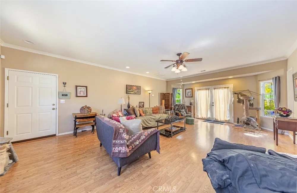 50622 Critter Creek Lane Oakhurst, CA 93644