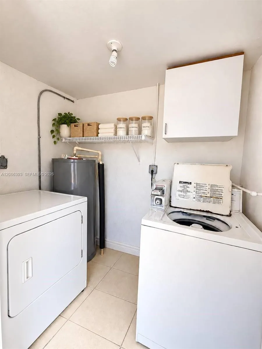 62 W 44th St #1 Hialeah, FL 33012