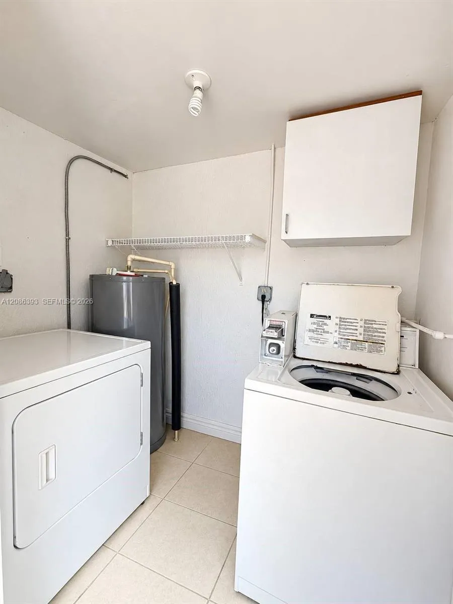 62 W 44th St #1 Hialeah, FL 33012
