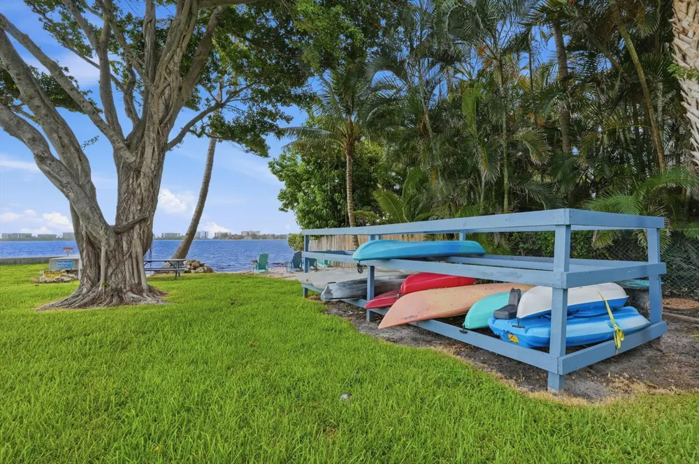 1516 S Lakeside Drive #408 