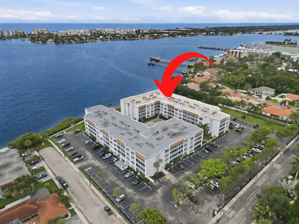1516 S Lakeside Drive #408 