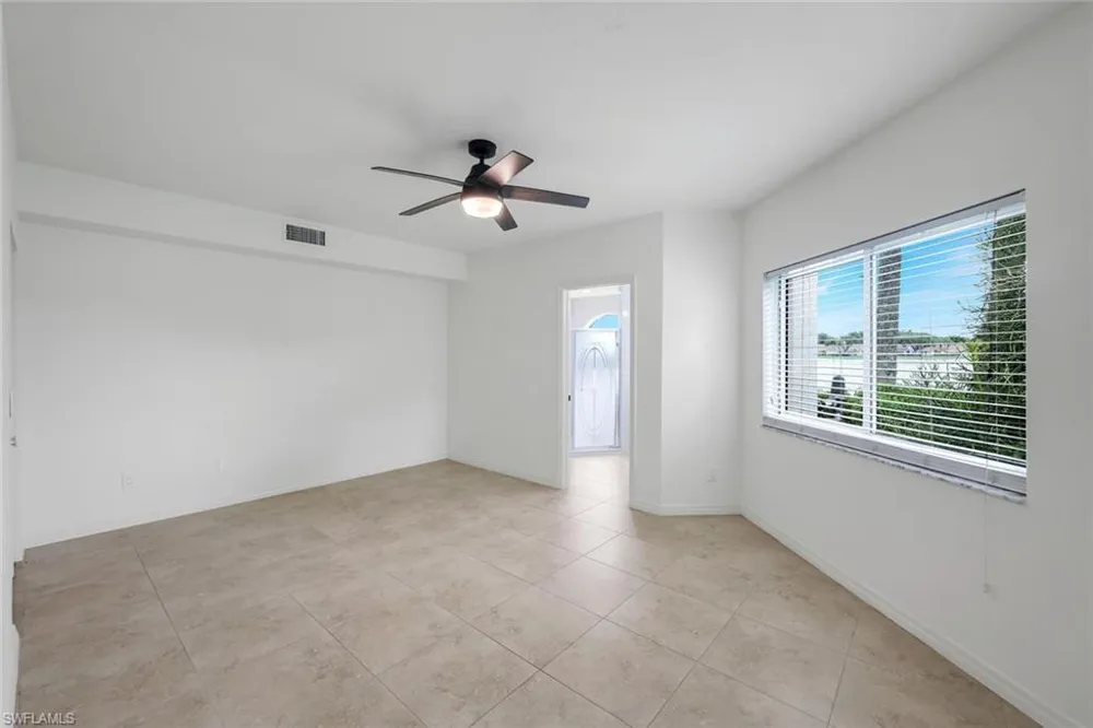 2731 Citrus Lake Drive #101 Naples, FL 34109