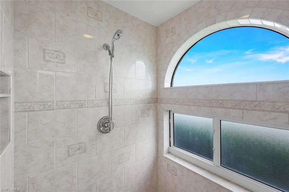 2731 Citrus Lake Drive #101 Naples, FL 34109