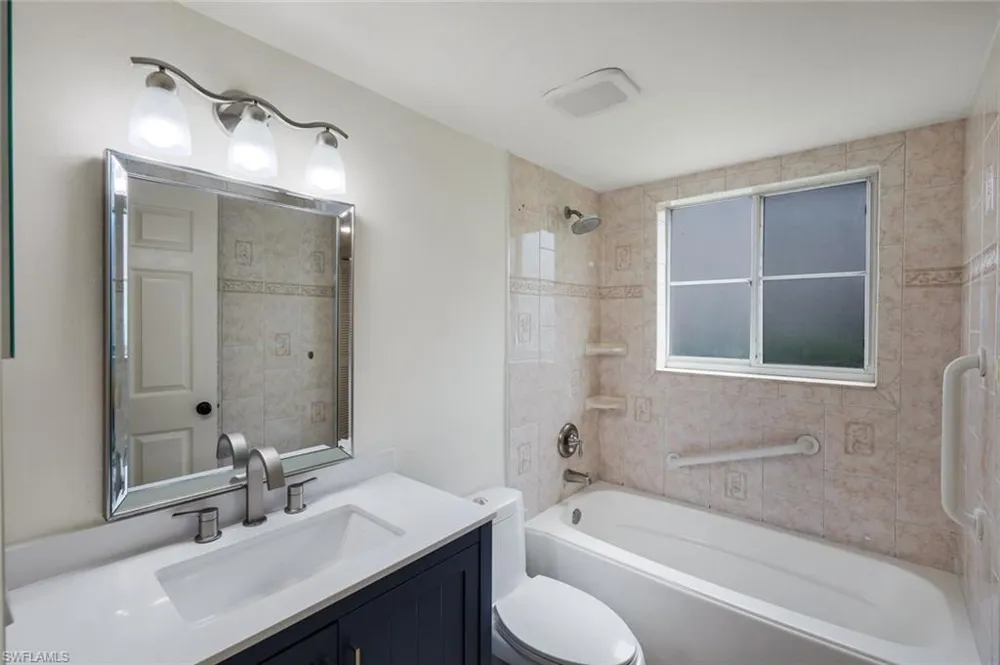 2731 Citrus Lake Drive #101 Naples, FL 34109